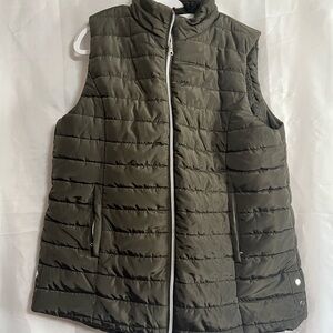 Zenana Outfitters Women’s Dark Green Quilted Vest Sz XL